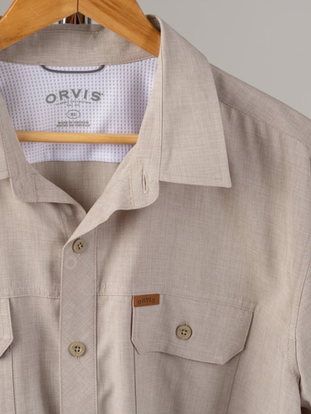 ORVIS Shirt Beige Vented Fishing Short Sleeve Button Up